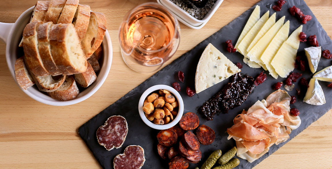 Bountiful Bread Bundles