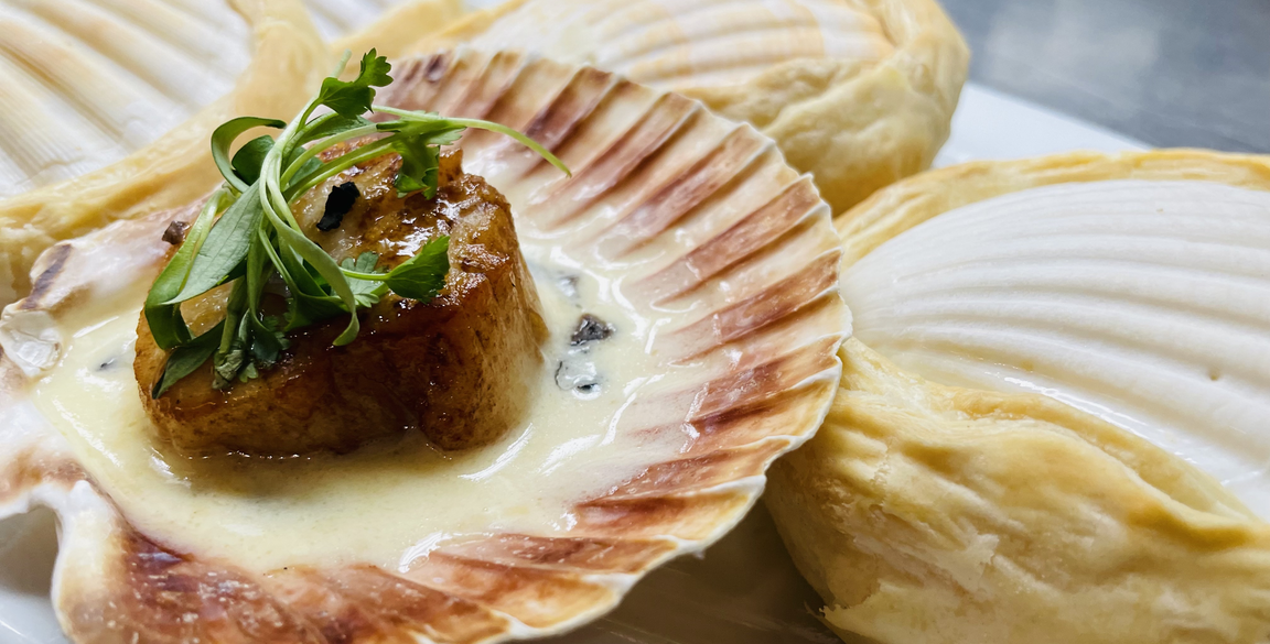 Treasure Chest: Scallop en Croûte