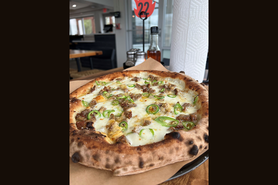 Clove-Struck: Toasted Garlic White Pizza