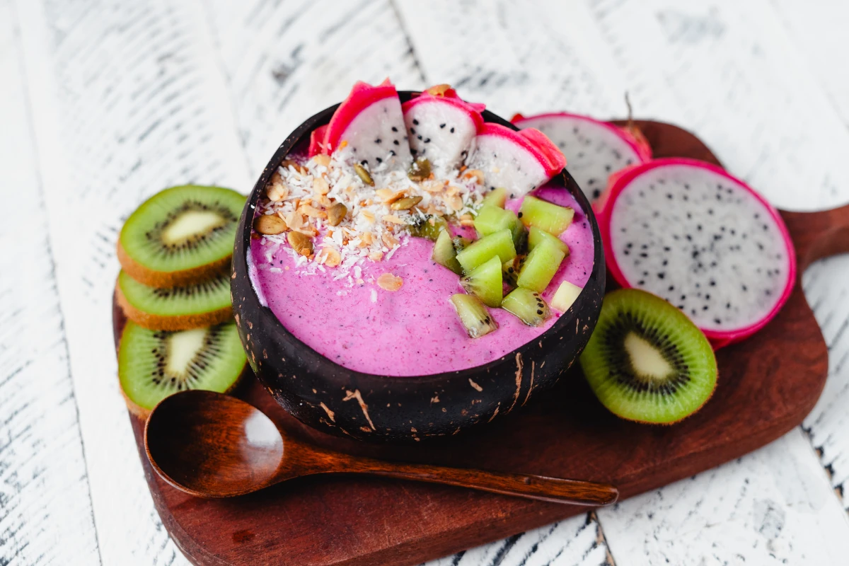 The smoothie bowl 2.0 not only incorporates a wider range of global fruits, it also embraces textural nuances, from chewy and crunchy to gelatinous and fluffy