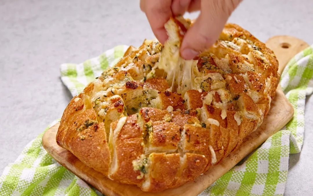 Rip, Tear and Pull-Apart Breads Menuing four fun, interactive styles